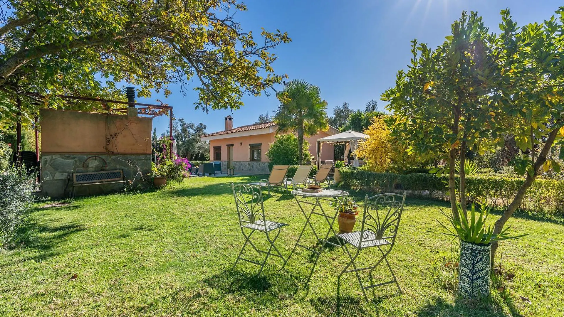 Holiday home Casa Rural A Pie De Sierra Nigueelas